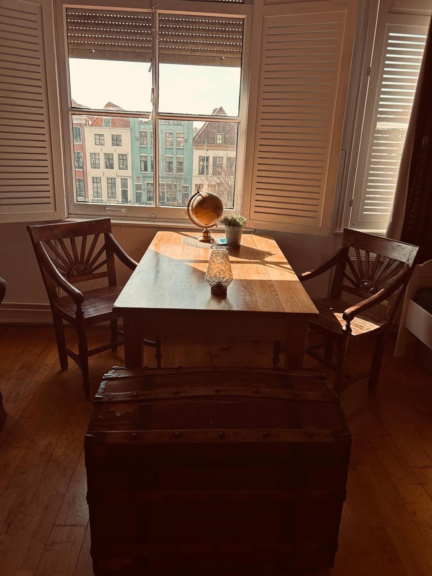 弗利辛恩 Slapen Bij Cafe De Concurrent酒店 外观 照片